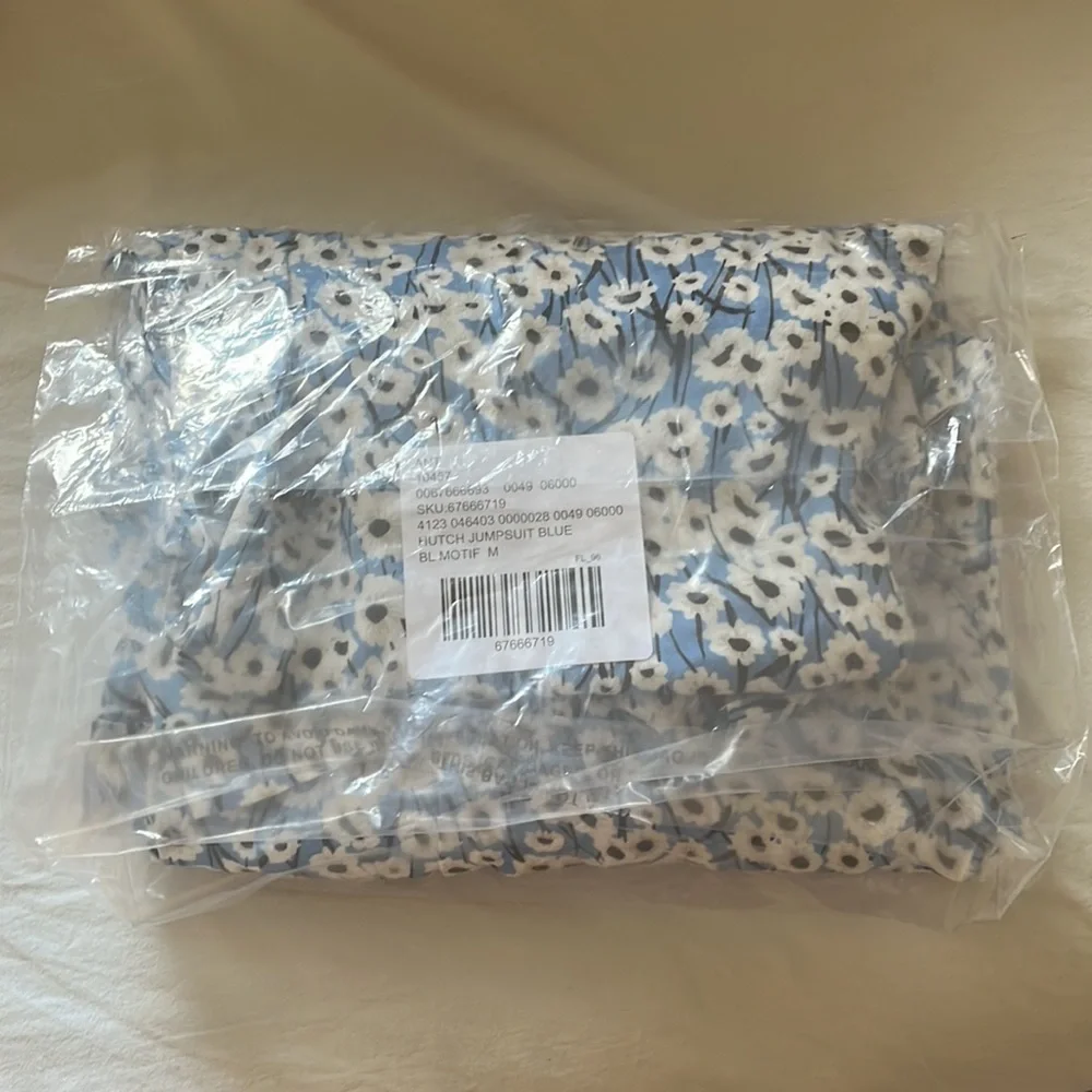 Anthropologie Hutch Ditsy Print Jumpsuit 💙🌼💙🌼 - Picture 11 of 11